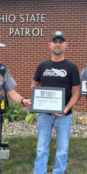 c5e462_0a22a4a35c7d4e8f801eb8667df7c4d3mv2