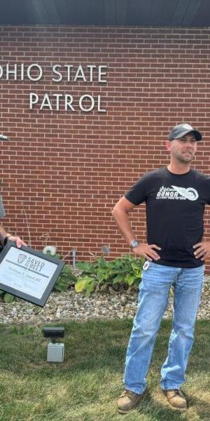 c5e462_ea43d287be4447fe93a66d83616da59cmv2