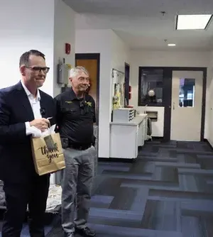 c5e462_b433fe7ca231412e961b5e665c3c9c8emv2