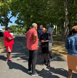 c5e462_0927a041675545d5ac82845e4781918cmv2